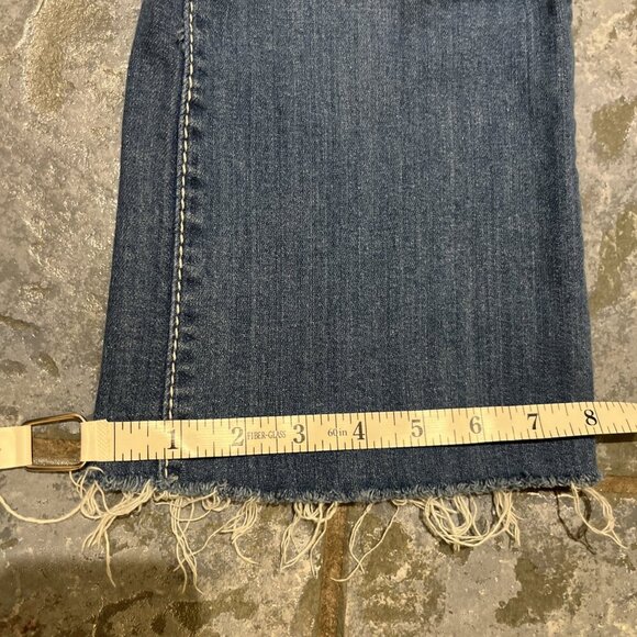 Ariya Jeans Juniors Size 13/14 Raw Hem Cut Off Cropped Embellished Distressed - Picture 10 of 11